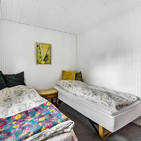 Дом отдыха Beautiful Summer House Close To The Beach On Nordfyn Оттеруп